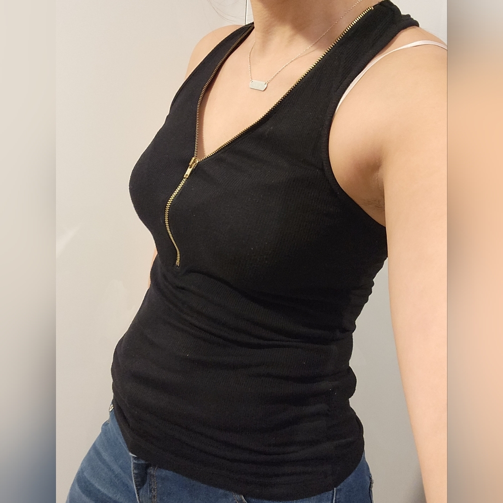 Sm Black Tank top w/ adjustable gold zipper